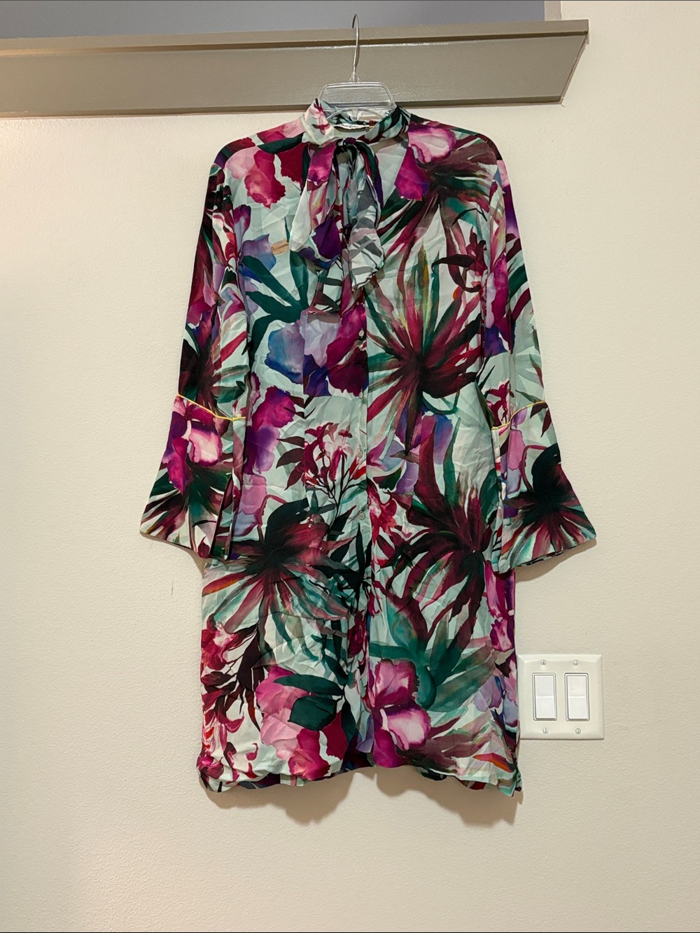 Robert Graham Brenna Floral Print Dress SZ L EUC - Picture 3 of 6